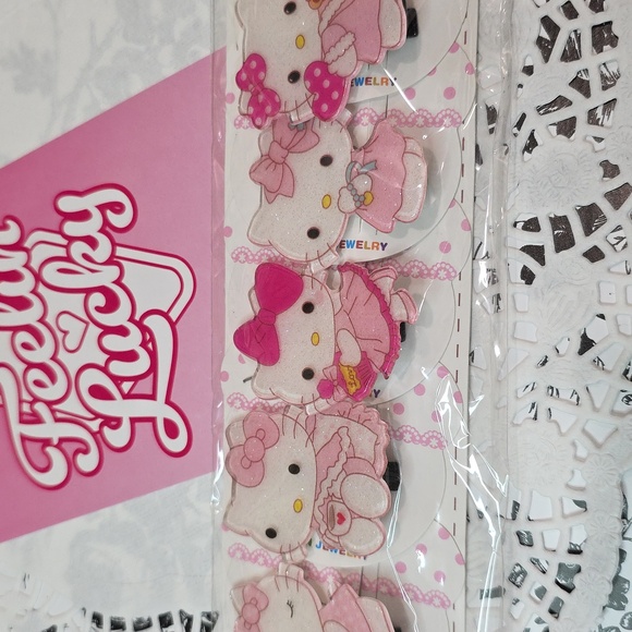 10 Hello Kitty Pink Hair Clips - Picture 7 of 9